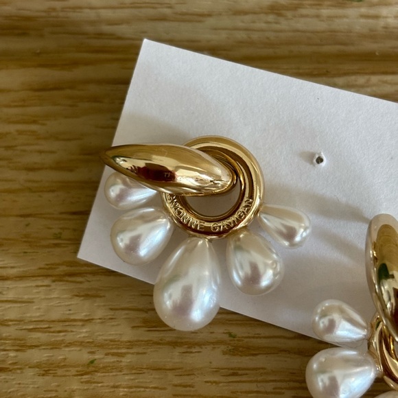 Mignonne Gavigan Margot Pearl Drop Earrings - Picture 5 of 6